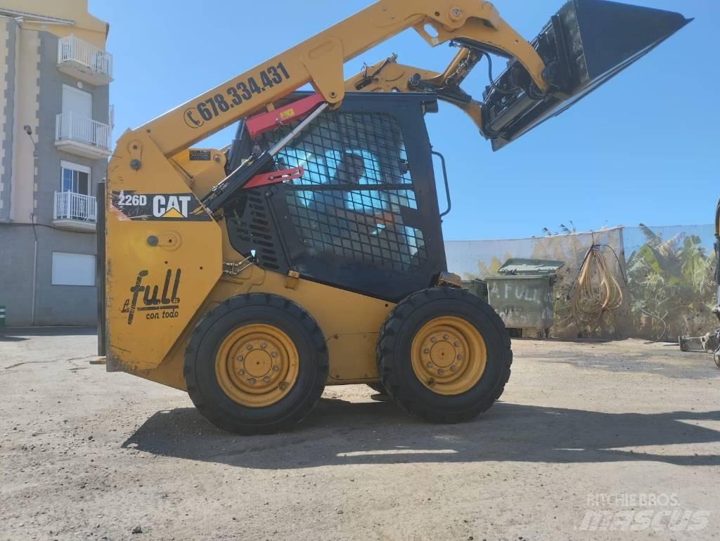 CAT 226 D Smykem řízené nakladače