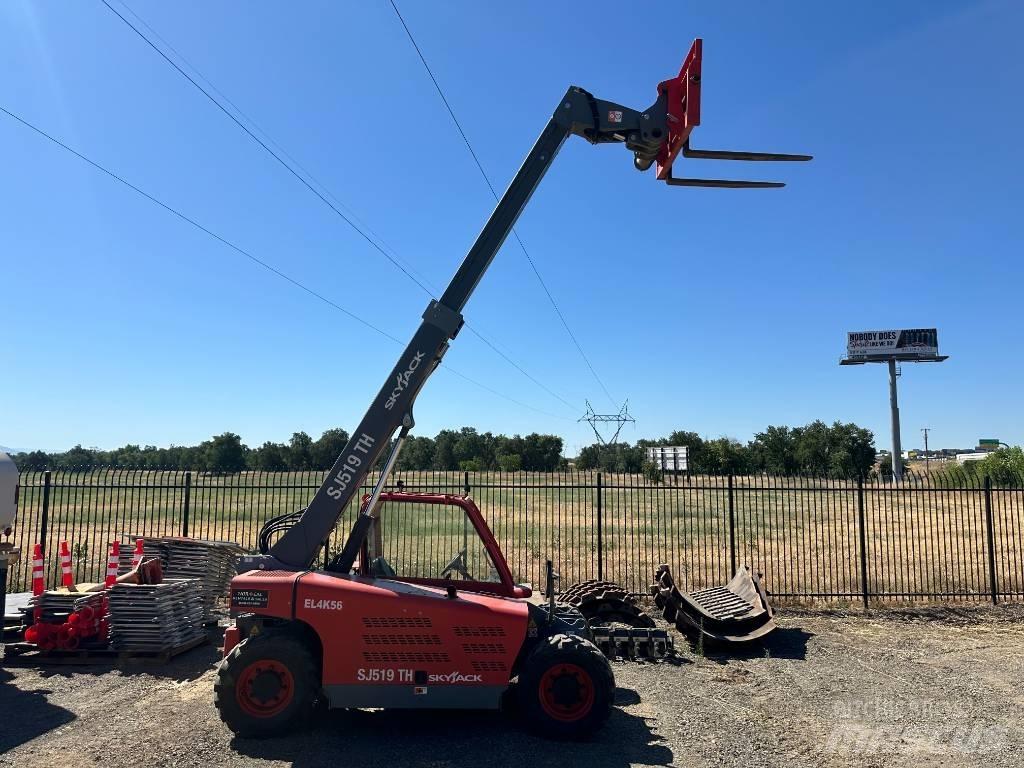 SkyJack SH519 Teleskopické manipulátory