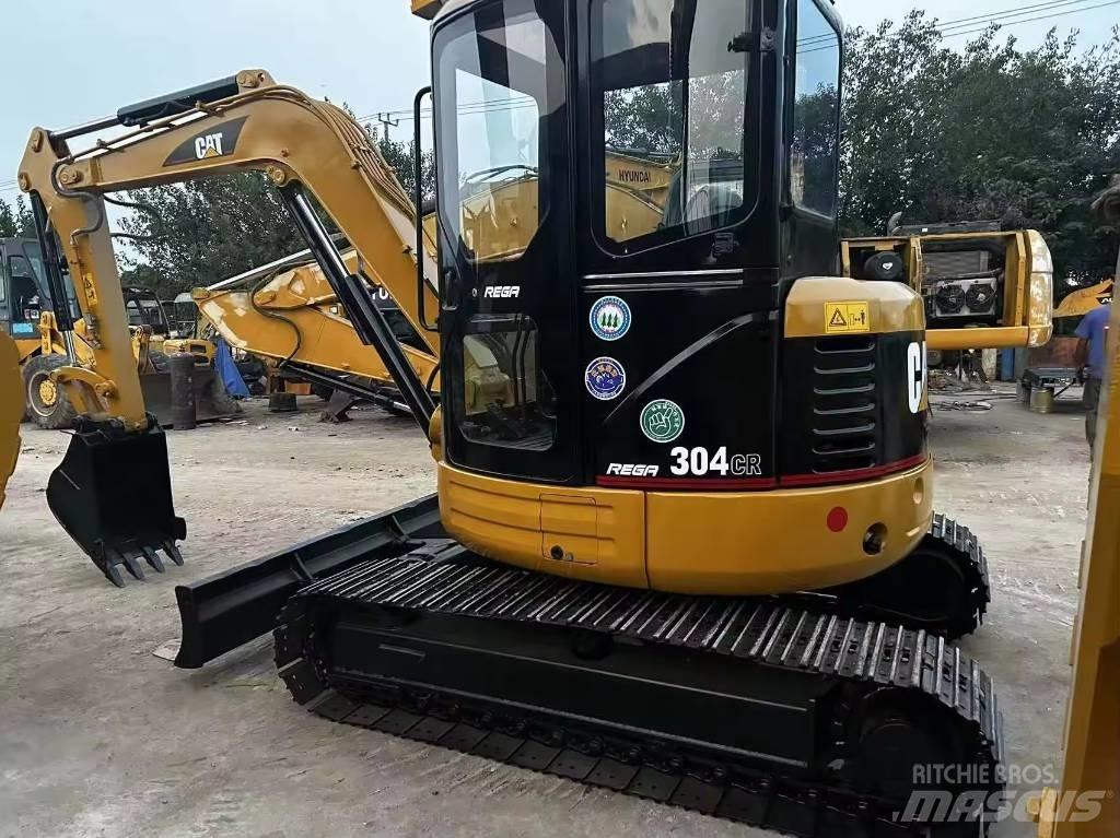 CAT 304 CR Mini rýpadla < 7t