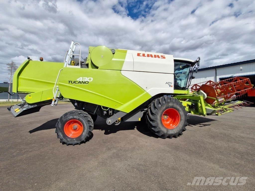 CLAAS Tucano 430 Sklízecí mlátičky