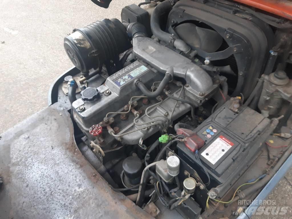 Toyota 6 FDF 25 Dieselové vozíky