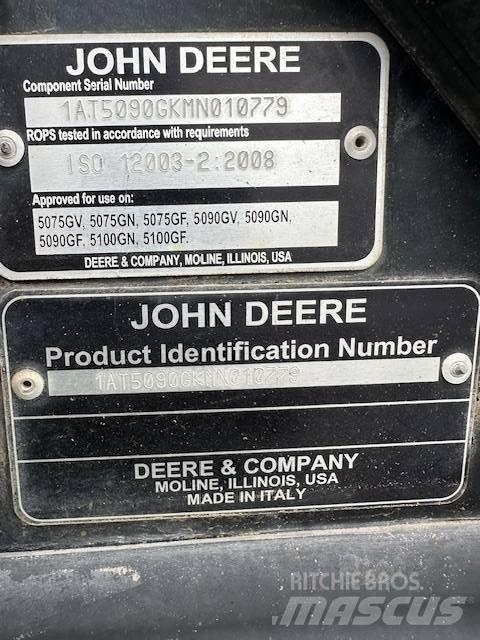 John Deere 5090 GN Traktory