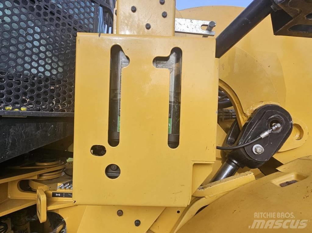 CAT 924K Kolové nakladače