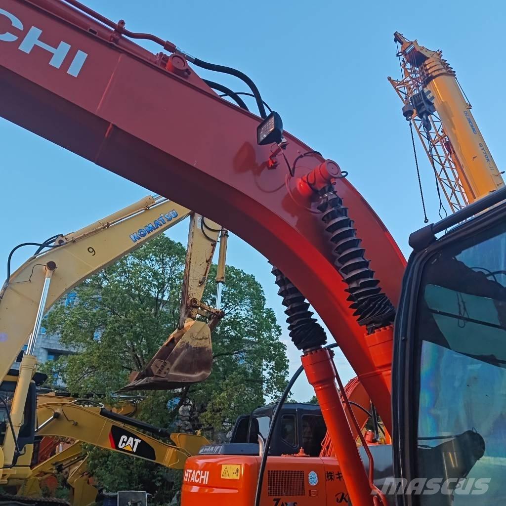 Hitachi ZX120 Pásová rýpadla