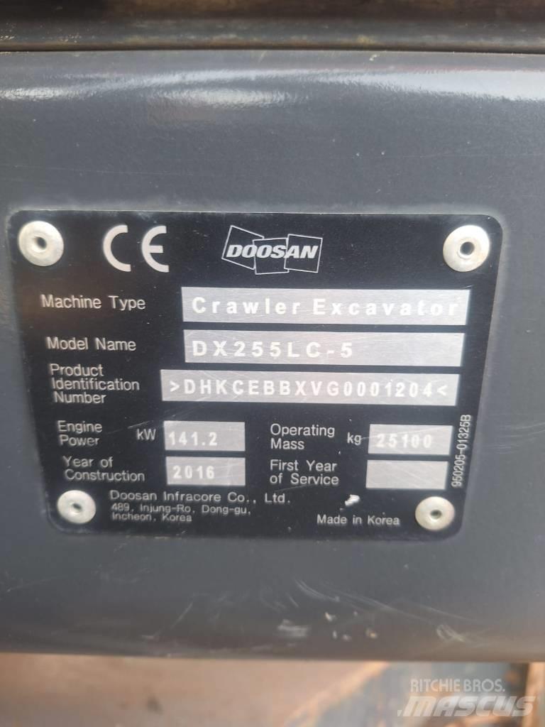 Doosan DX 255 LC-5 Pásová rýpadla