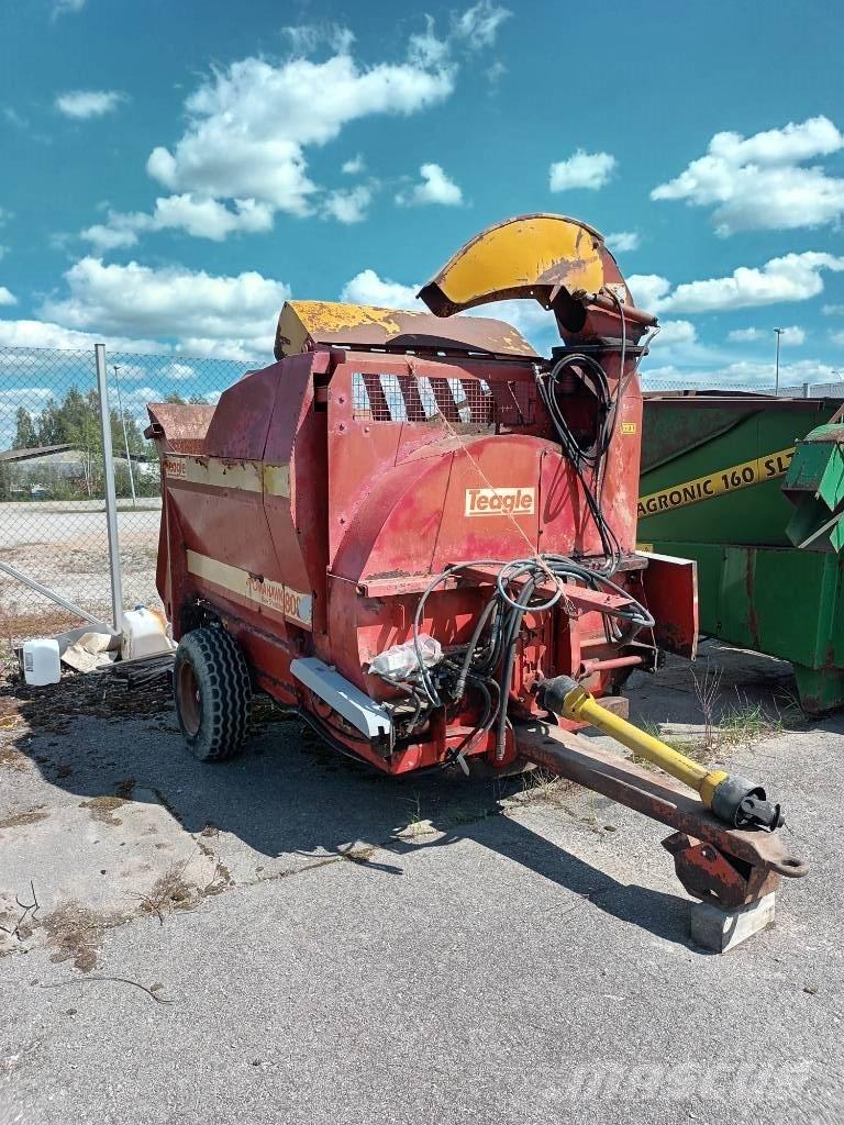 Tomahawk 808 Drtiče a řezače balíků