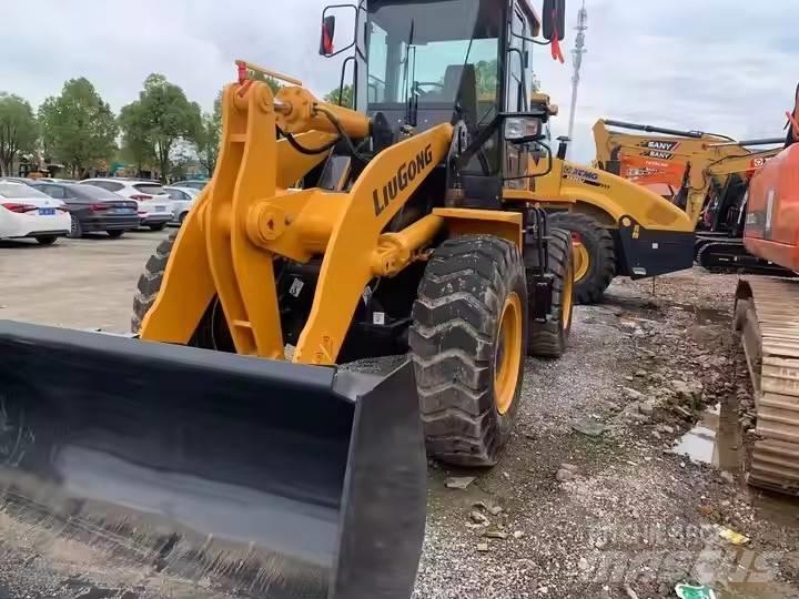 LiuGong 835 Kolové nakladače