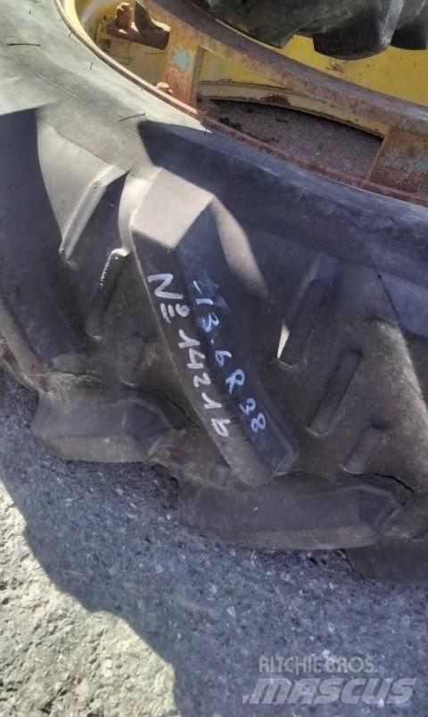 Kleber 13.6R38 Pneumatiky, kola a ráfky