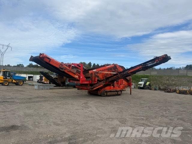Terex Finlay 883 Mobilní třídiče
