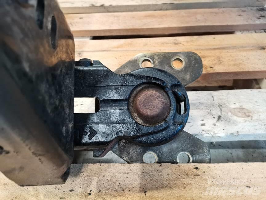 Steyr CVT fender Pneumatiky, kola a ráfky