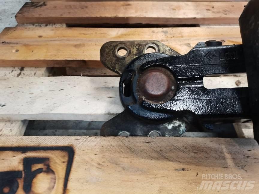 Steyr CVT fender Pneumatiky, kola a ráfky