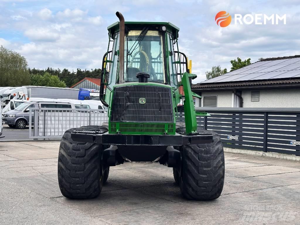 John Deere 1110 D Vyvážecí traktory