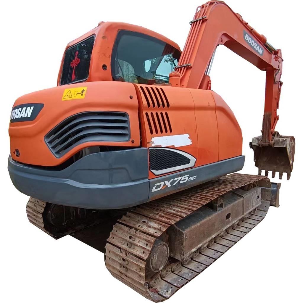 Doosan DX 75-9 C Pásová rýpadla