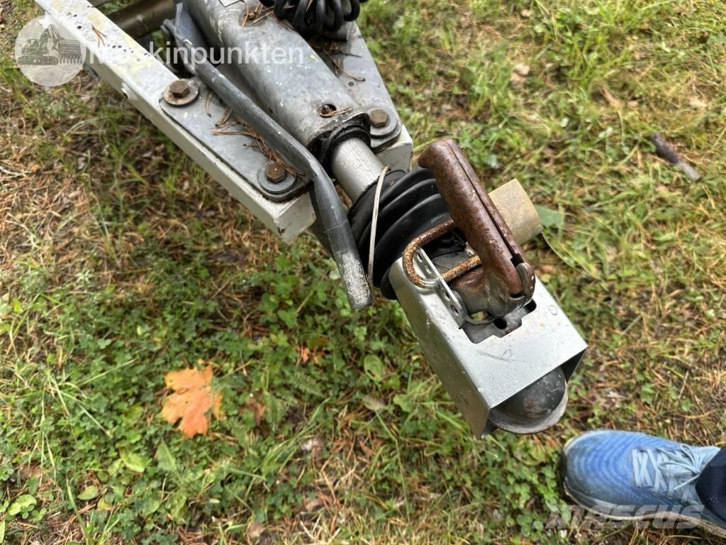 Dino 180 T Přívěsové plošiny