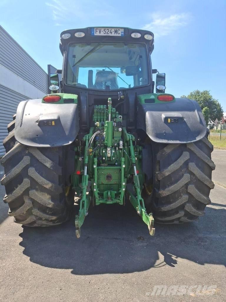 John Deere 6250R Traktory