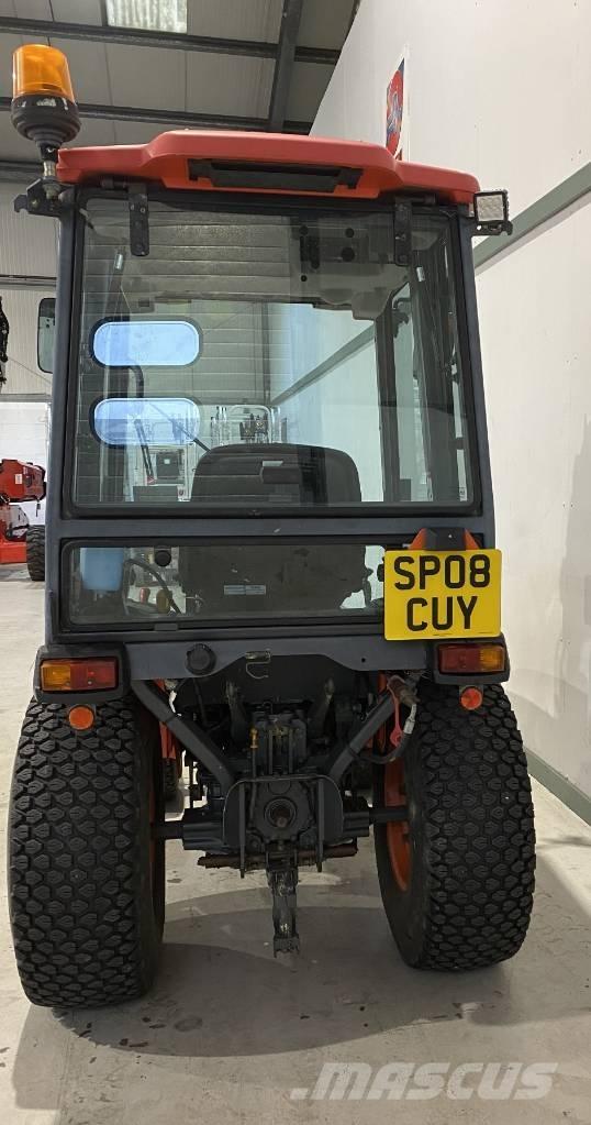 Kubota B2530 Kompaktní traktory