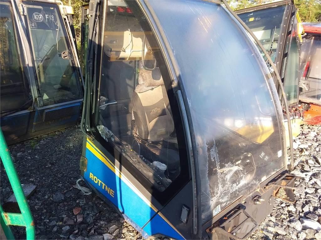 Rottne H20 Kabiny a interiér
