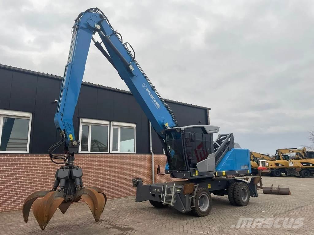 Fuchs MHL335 Stroje pro manipulaci s odpadem