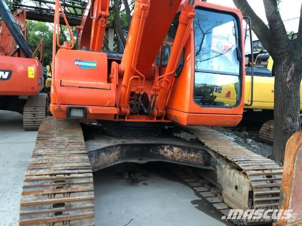Doosan 220-7 Pásová rýpadla
