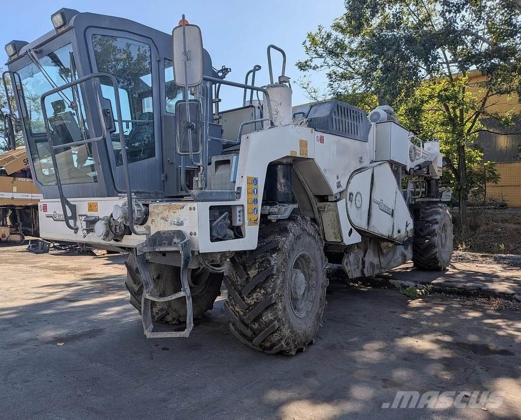 Wirtgen WR2000 Recyklátory asfaltu