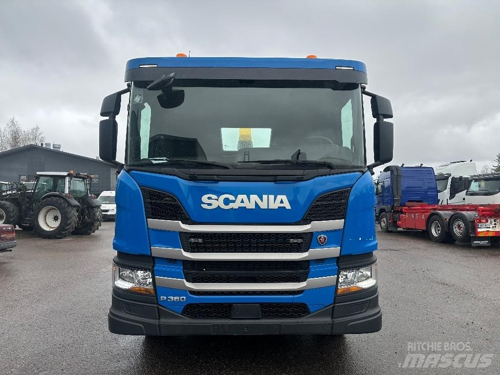 Scania P 360 Hákový nosič kontejnerů