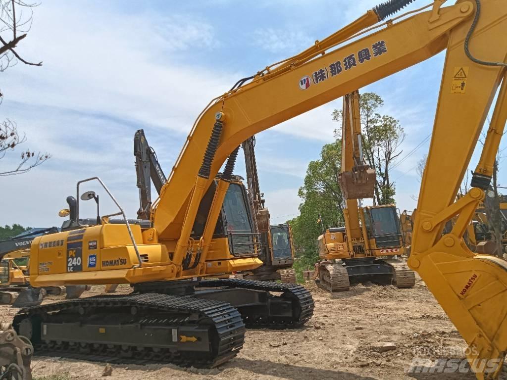 Komatsu PC 240 Pásová rýpadla