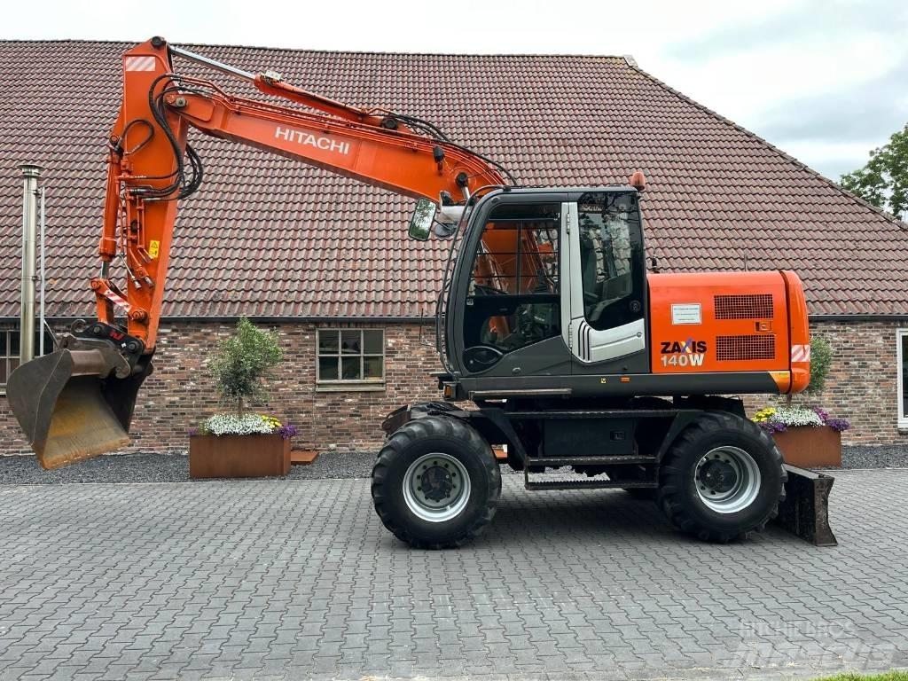 Hitachi ZX 140 W-3 Kolová rýpadla