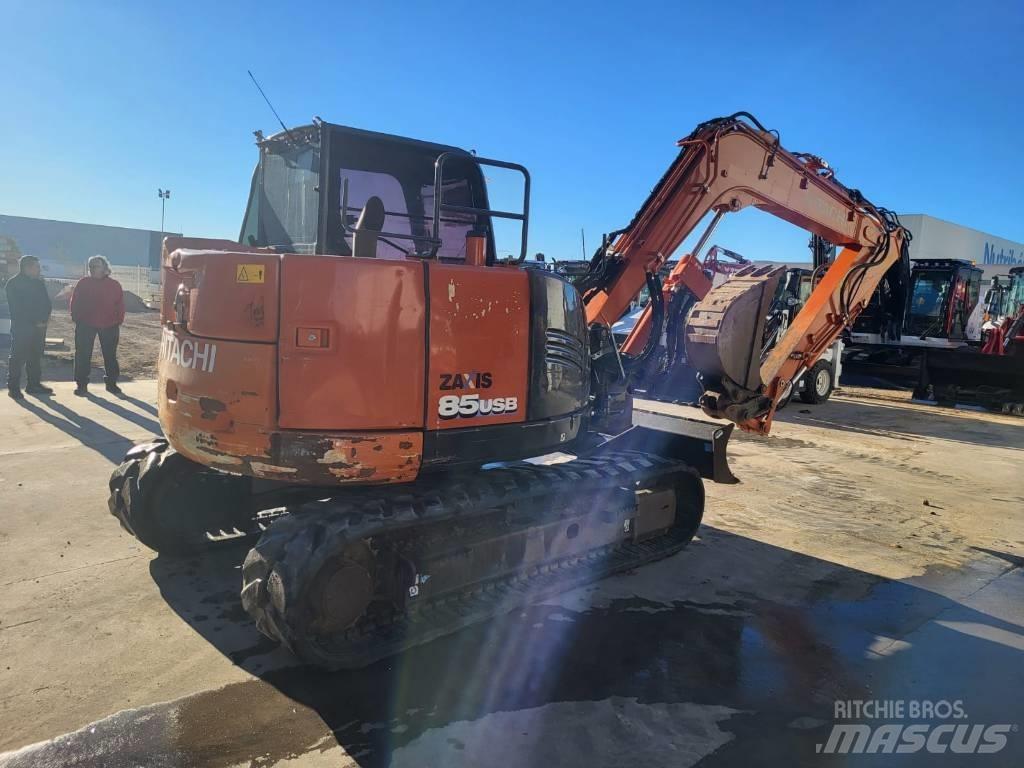 Hitachi ZX 85 US B-6 Midi rýpadla 7t - 12t