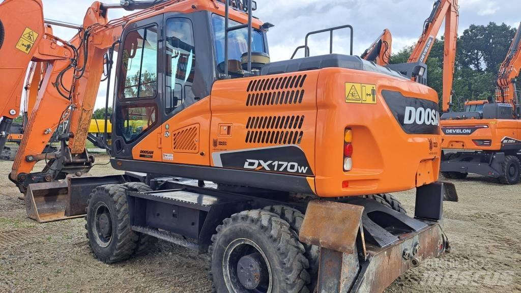 Doosan DX 170 W Kolová rýpadla