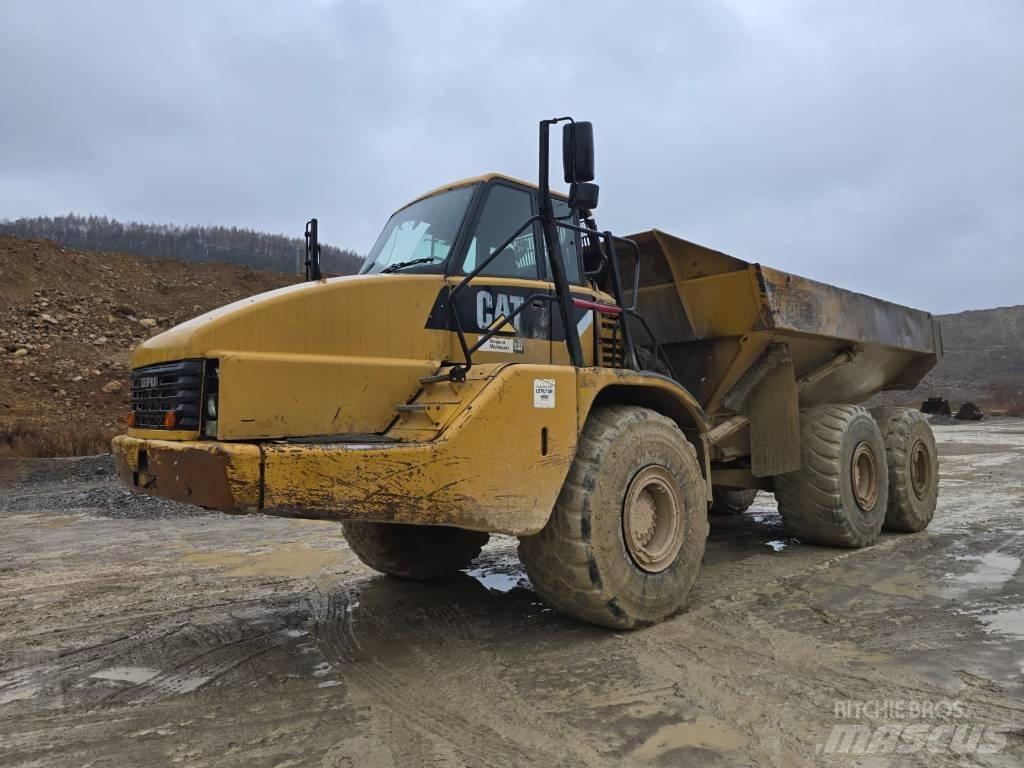 CAT 740 Kloubové dempry