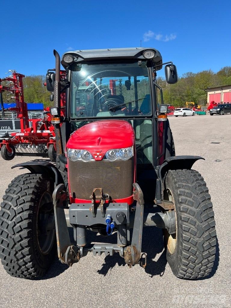 Massey Ferguson 3650 Traktory