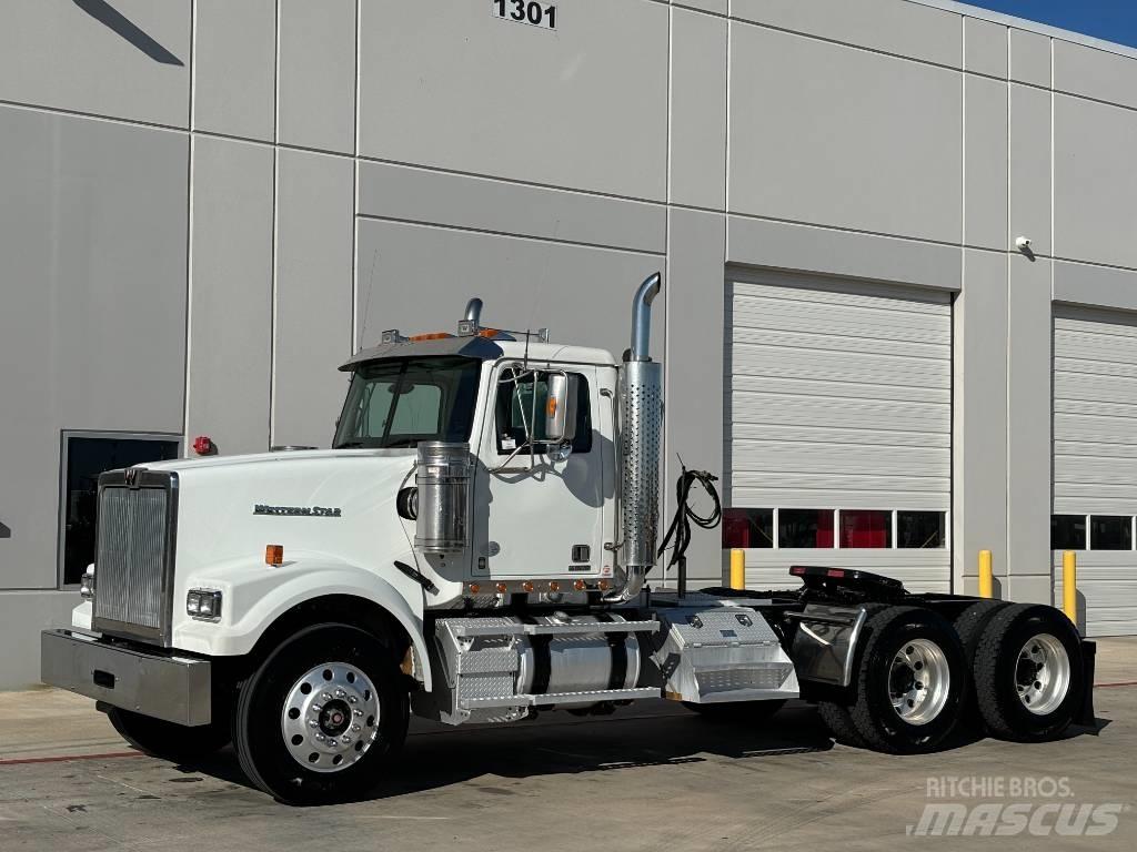 Western Star 4900 Tahače
