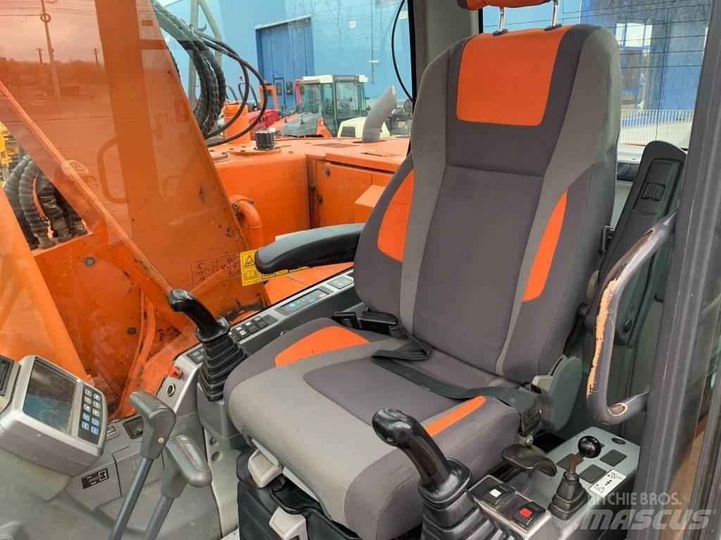 Doosan DX 140 LCR Pásová rýpadla