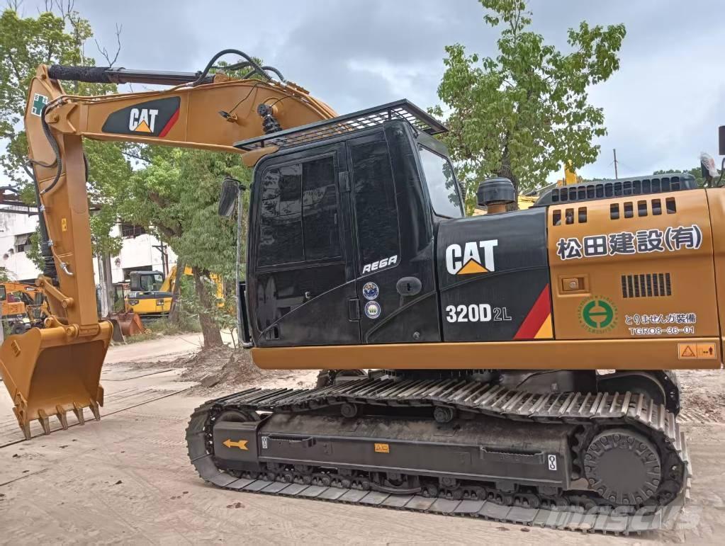 CAT 320 D2L Pásová rýpadla