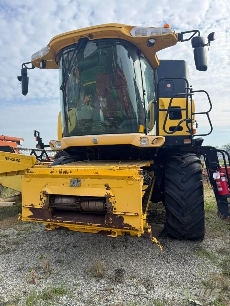 New Holland CR 960 Sklízecí mlátičky