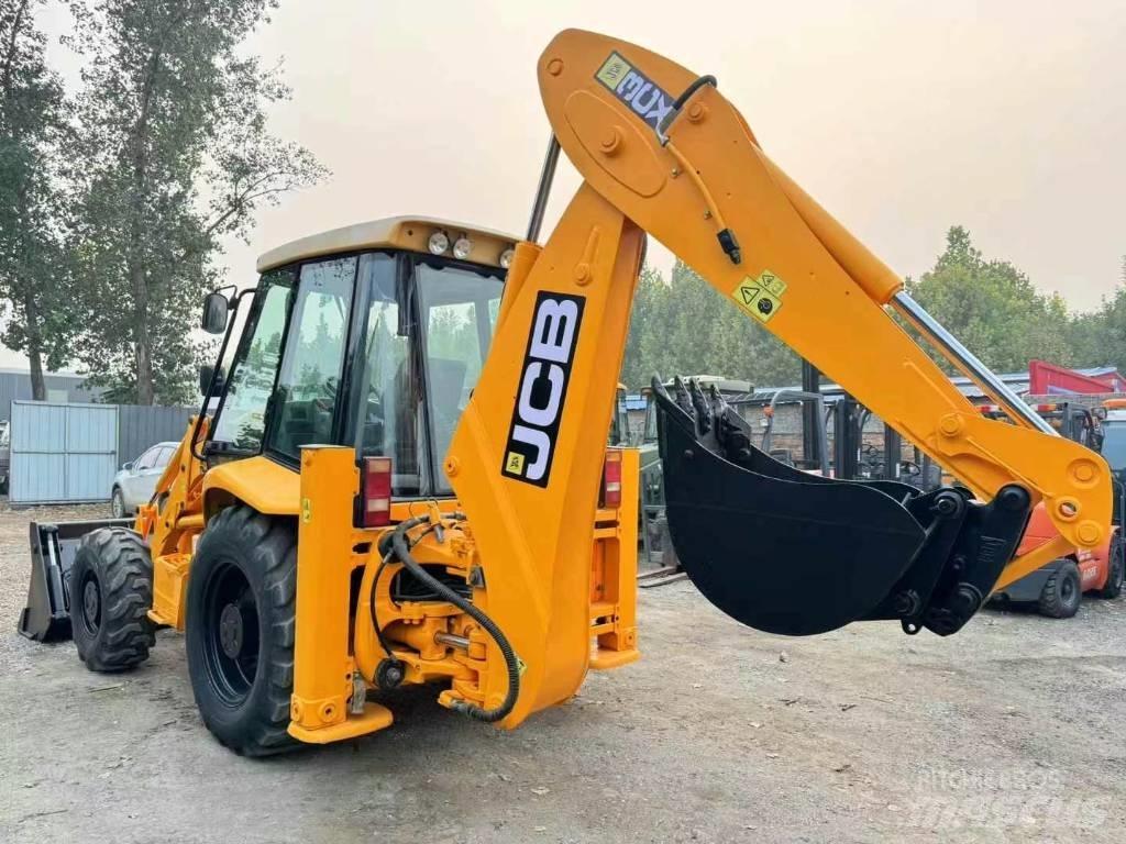 JCB 3 CX Rýpadlo-nakladače