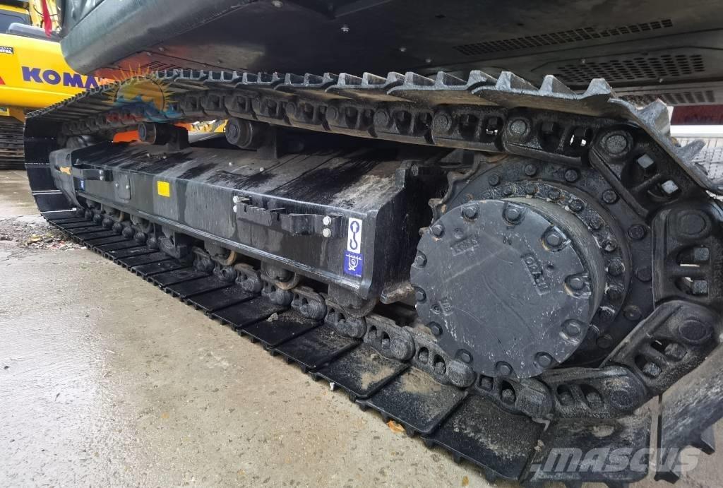 Hitachi ZX 200 Pásová rýpadla