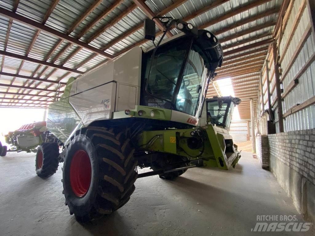 CLAAS Tucano 450 Sklízecí mlátičky