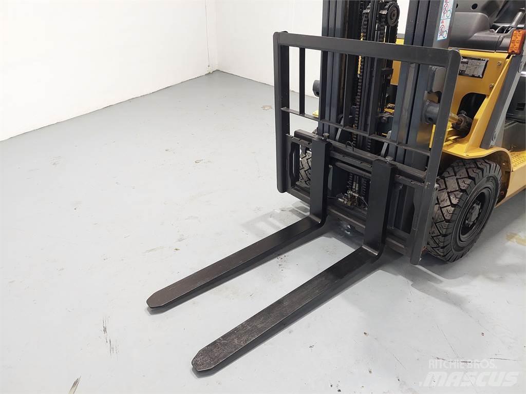 CAT DP18NTD Dieselové vozíky