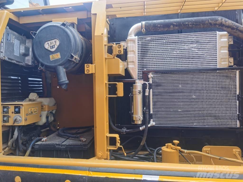 CAT 320 D Pásová rýpadla