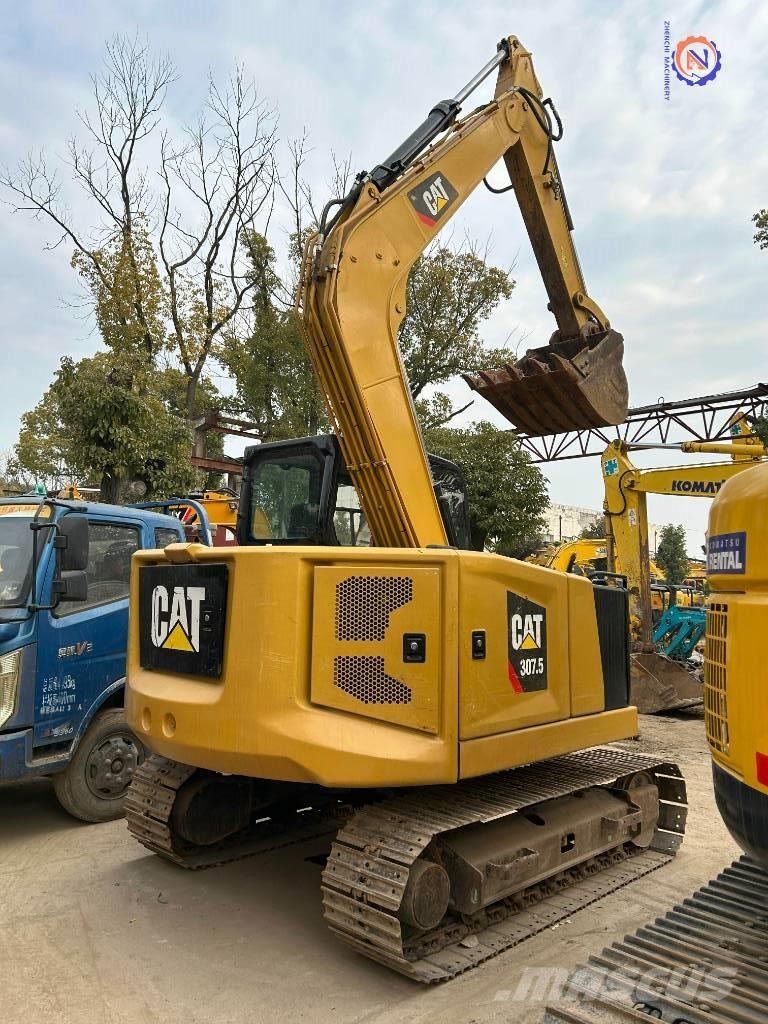 CAT 307.5 Midi rýpadla 7t - 12t