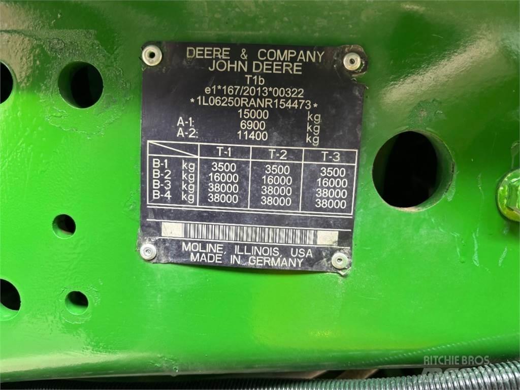 John Deere 6R250 Traktory