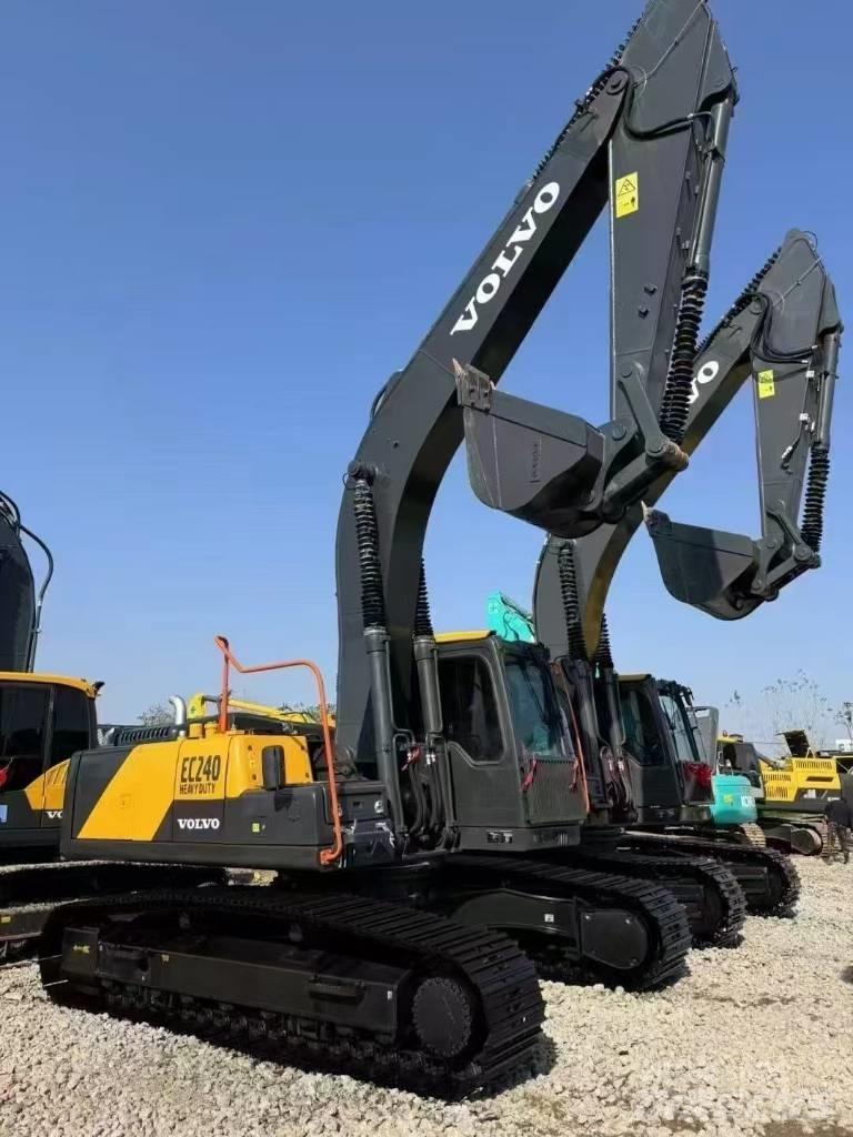 Volvo EC 240 Pásová rýpadla