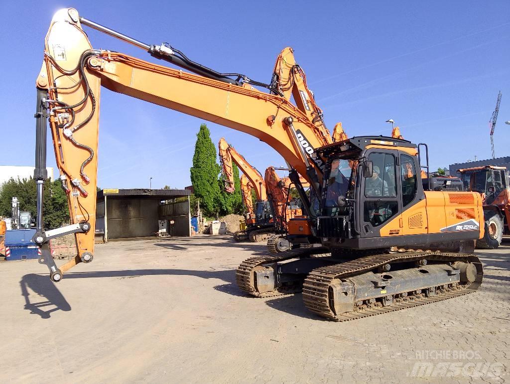 Doosan DX225LC-7 Pásová rýpadla