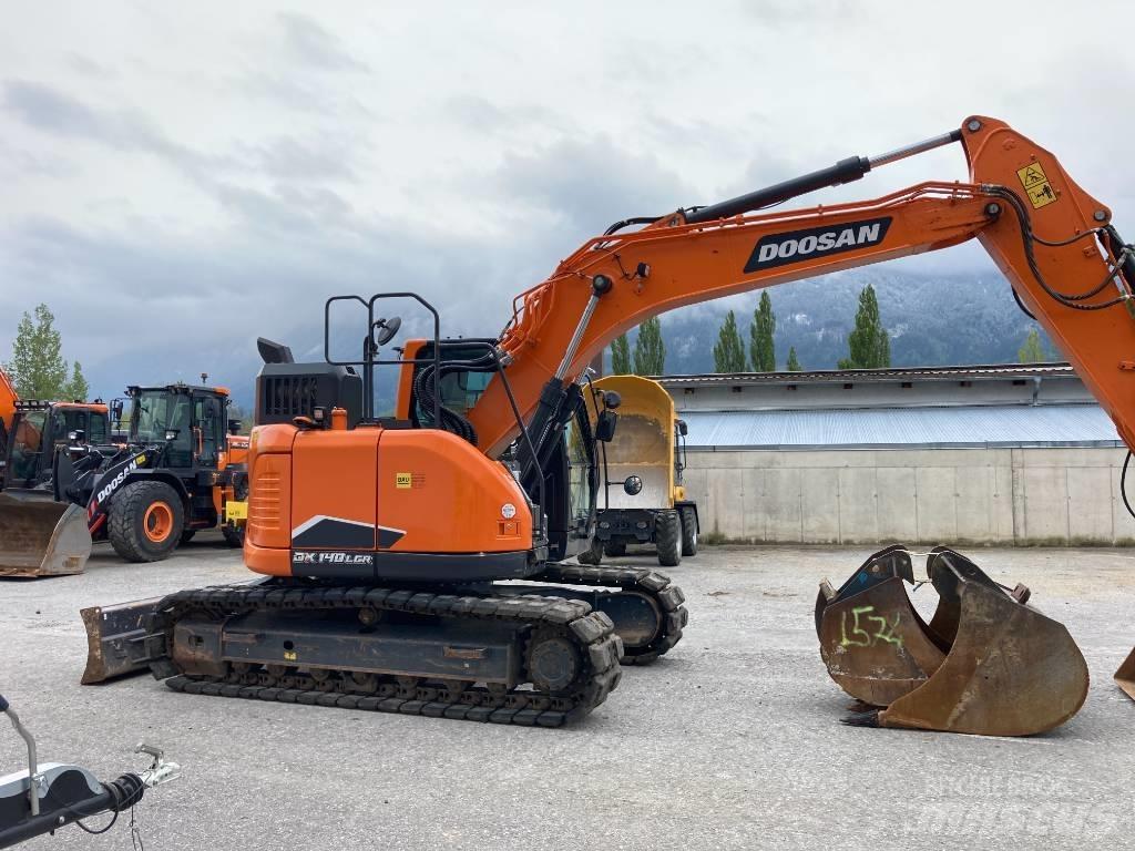 Doosan DX 140 LCR-7 Pásová rýpadla