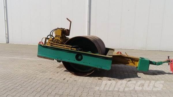 Vibromax W 501 Vlečné vibrační válce