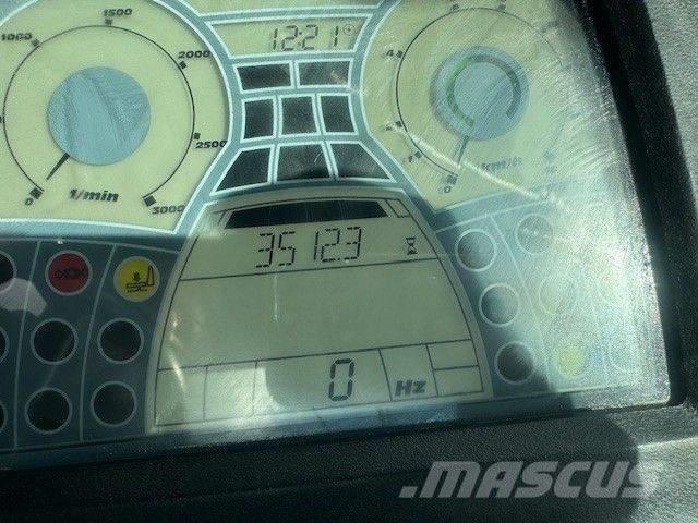 Bomag BW 213 D H-4 Tahačové válce
