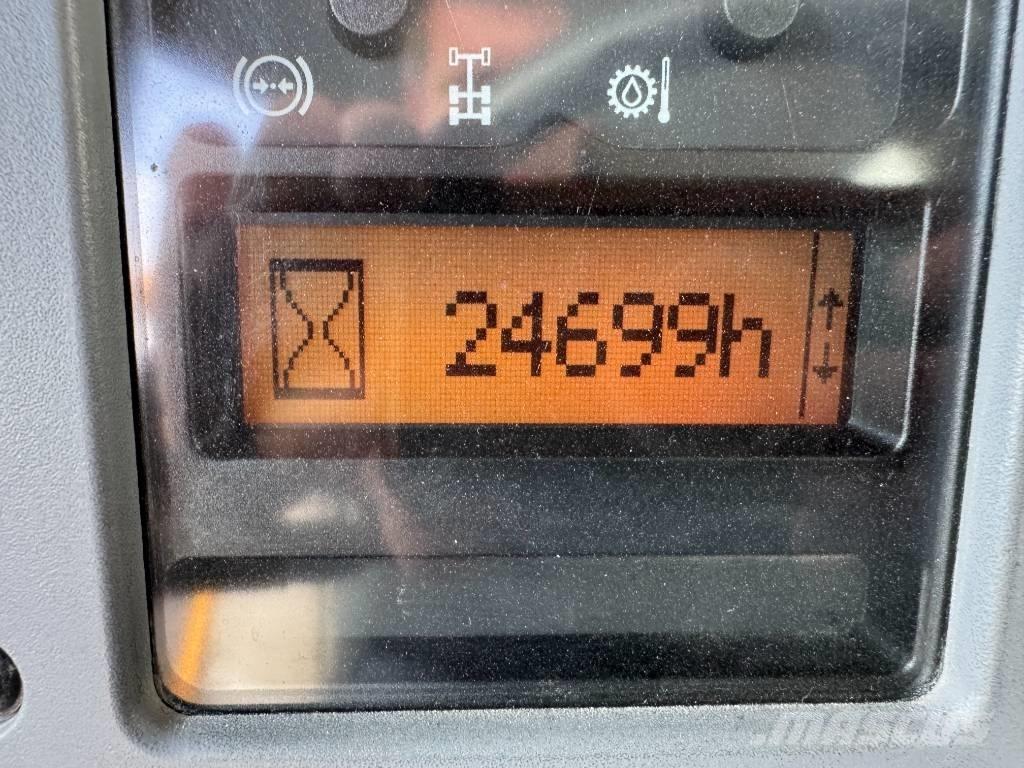 Volvo A 40 D Kloubové dempry