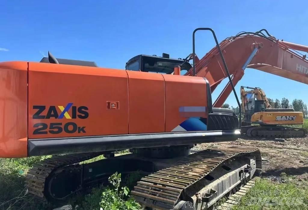 Hitachi 250 Pásová rýpadla