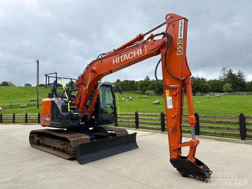 Hitachi ZX 135 US-6 Pásová rýpadla